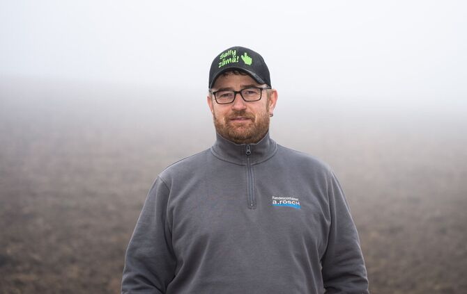 Ministerium will besonders belasteten Landwirten helfen. Landwirt Stefan Leichenauer hatte früher ein Burnout - heute berät er L