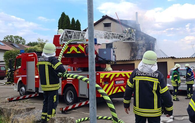 Die Feuerwehr Waiblingen beim Einsatz im Schlesierweg