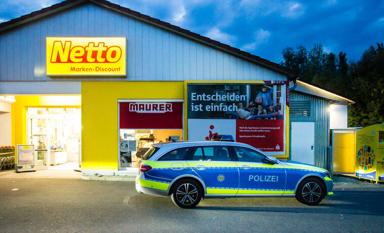 Am 14.07. haben bislang Unbekannte versucht, den Netto in Leutenbach zu überfallen.