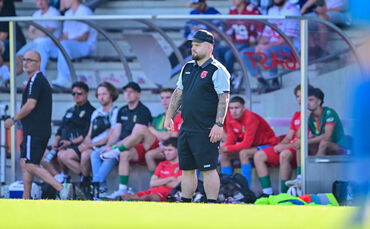 Der SV Fellbach um Trainer Nicos Gountoulas spielt eine gute Saison – und muss trotzdem um die Ligazugehörigkeit bangen.