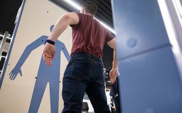 Sicherheitskontrolle am Stuttgarter Flughafen