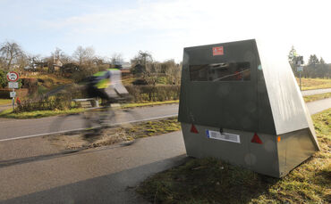 Blitzer zwischen Endersbach und Strümpfelbach (Archivfoto). Solche Geräte musste die Stadt Weinstadt lange ausleihen - doch nun 