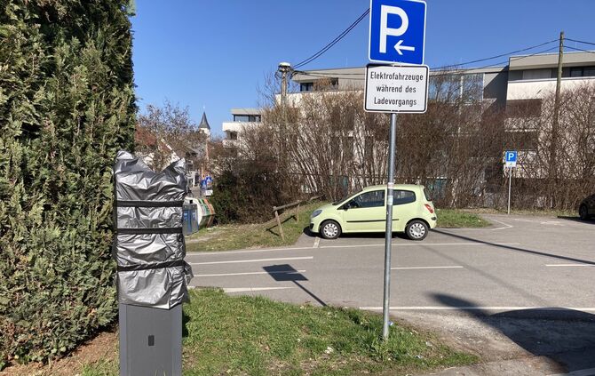 Die E-Ladestation am Wochenmarktplatz Schwaikheim.