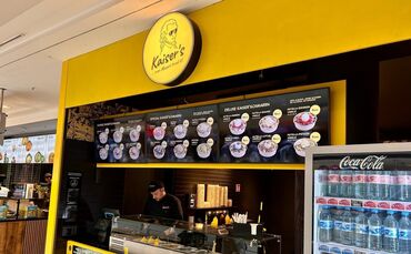 Es werden 18 unterschiedliche Kaiserschmarrn-Varianten bei Kaiser's angeboten.