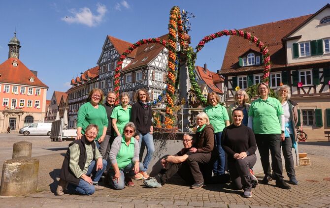 Es "ostert" in Schorndorf: Die Schorndorfer Landfrauen haben auch in diesem Jahr wieder den Osterbrunnen am Oberen Marktplatz ge