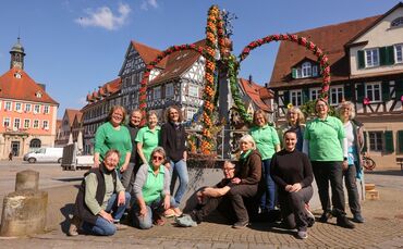 Es "ostert" in Schorndorf: Die Schorndorfer Landfrauen haben auch in diesem Jahr wieder den Osterbrunnen am Oberen Marktplatz ge