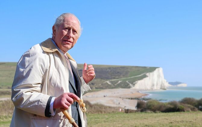 König Charles III. eröffnet Naturschutzgebiet