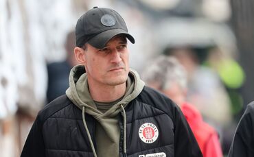 Trainer Alexander Blessin vom FC St. Pauli