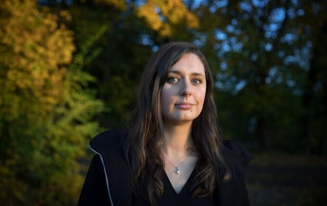 Beschäftigt sich schon lange mit den Gefahren der Esoterik: Autorin Katharina Nocun.