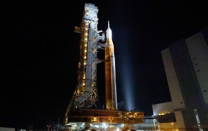 NASA Artemis Moonshot