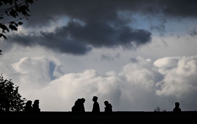 Der DWD kündigt einen eher ungemütlichen Mix für das Wochenende an. (Archivbild)