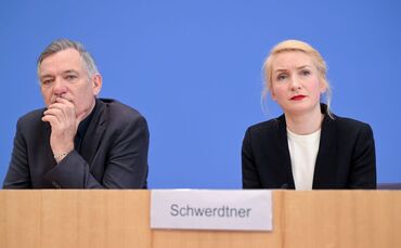 Jan van Aken und Ines Schwerdtner