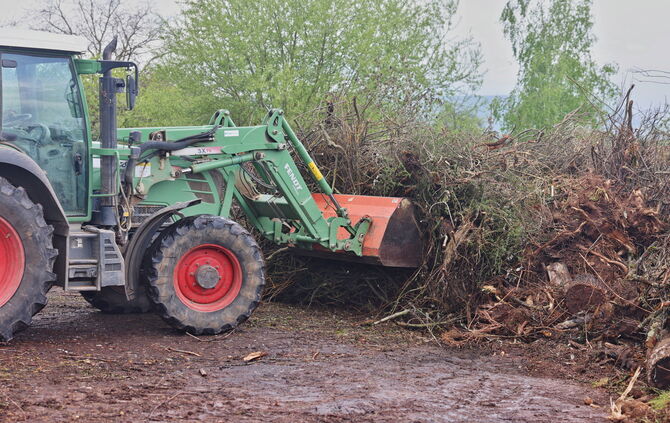 Bei den bestehenden Grüngutplätzen (hier in Weinstadt) im Raum Waiblingen ist oft viel los.