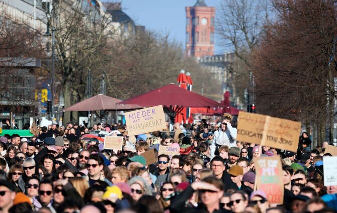 Demonstration gegen sexualisierte digitale Gewalt