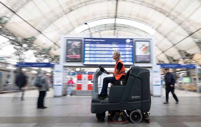 Frühjahrsputz Bahnhöfe