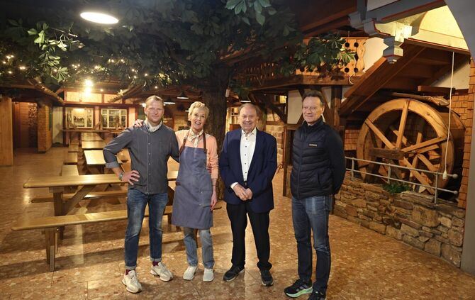 Markus Piotrowski (links) und Anke Kamuf von den Remsstuben in Waiblingen übernehmen das Catering fürs Weinstädtle. Gerhard Maye