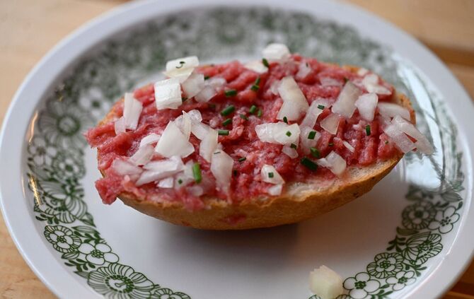 Hersteller ruft Zwiebelmett zurück