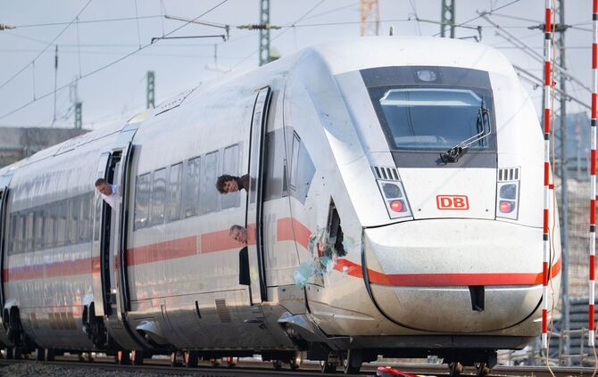 Baggerfahrer bei ICE-Unfall nahe Gelnhausen verletzt