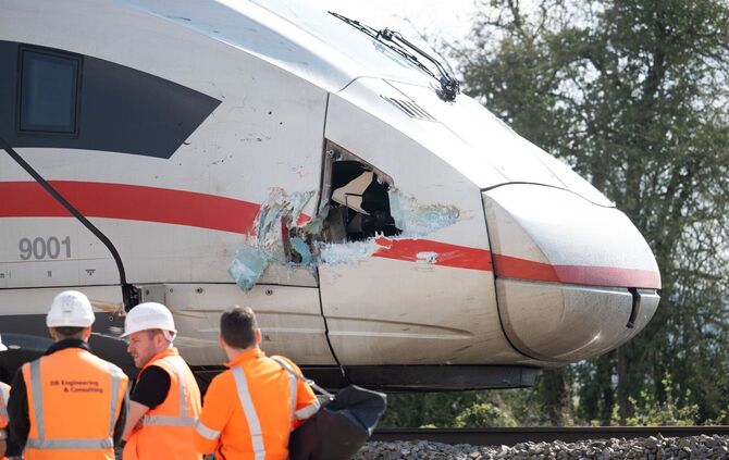 Baggerfahrer bei ICE-Unfall nahe Gelnhausen verletzt