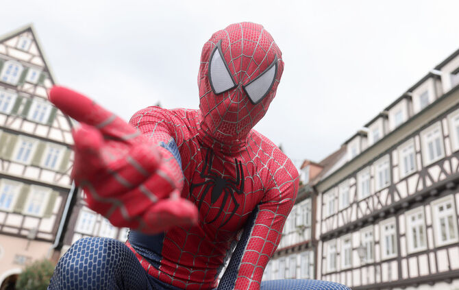 Marcel Grimm in seinem Spiderman-Kostüm.