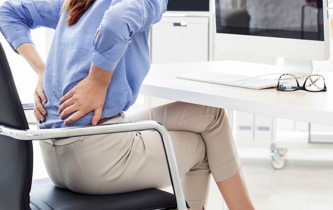 Rückenschmerzen und seelische Belastungen hängen ganz oft zusammen.