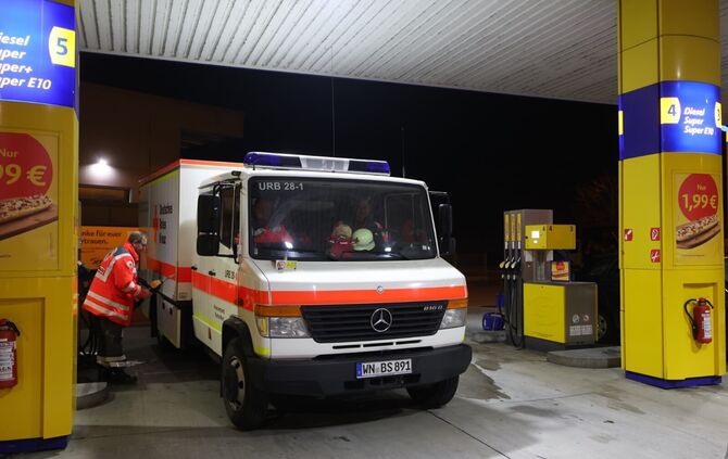 DRK Kreisverband Rems-Murr muss bei den deutlich gestiegenen Spritpreisen tief in die Tasche greifen. Hier ein Gerätewagen der B