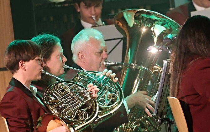 Der Musikverein Harmonie hat sein Jahreskonzert gegen: Viel Applaus an einem gelungenen Abend.