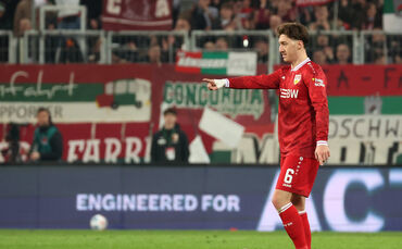 Dort entlang: Für Angelo Stiller geht´s jetzt doch zur WM – und für den VfB bald in die Champions League?