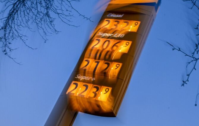 Spritpreise zum Wochenauftakt