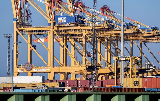 Der Krieg im Iran dämpft die Stimmung in der deutschen Wirtschaft (Symbolbild)