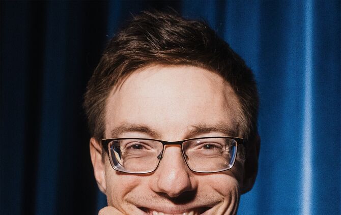 Comedian Kai Bosch präsentiert im Merlin sein Programm „Auf den P...P...Punkt".