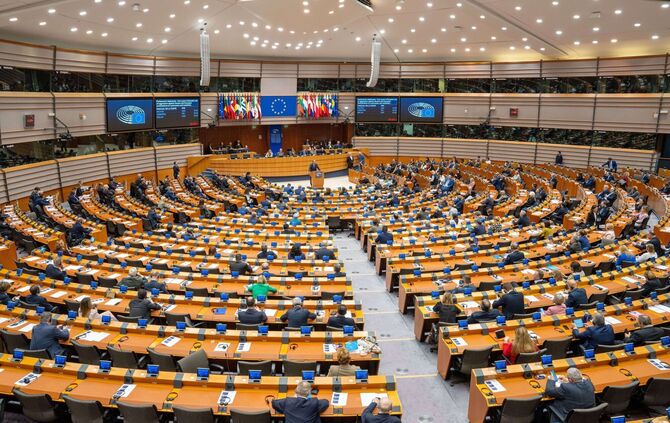 Gesamtansicht des Plenarsaals