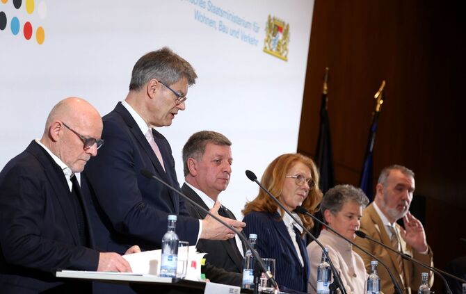 Pressekonferenz Verkehrsministerkonferenz