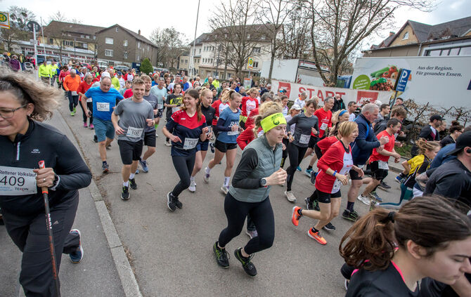 Eindruck vom Start des 52. Settener Volkslaufs 2025 (Archivfoto).
