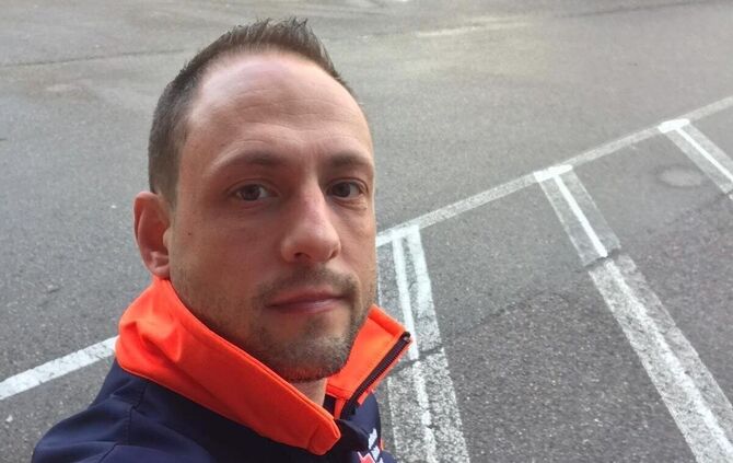 So kennen die Menschen Dominik Kunzmann - als Retter in der Not. Jetzt ist der 44-Jährige selbst in Not und braucht dringend Hil