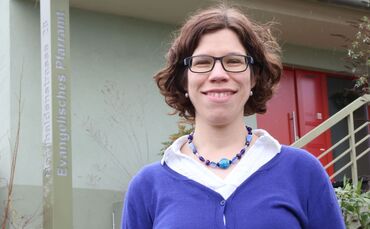 Dorothee Gebauer-Søvde kam 2023 als Nachfolgerin von Pfarrer Timotheus Rölle zur Evangelischen Kirchengemeinde Beutelsbach (Arch