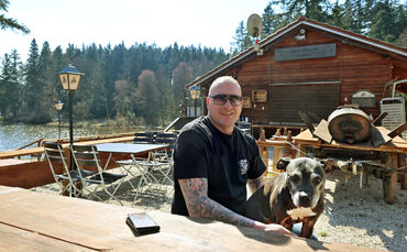 Heiko Engele macht sich mit seinem Biergarten am Ebnisee nun selbstständig.