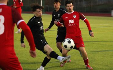 Die SG Schorndorf (in Rot) um Yannick Munk zeigte in Rutesheim einen bärenstarken Auftritt.