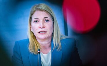 Soll besser von der Bundesregierung unterstützt werden: Bahnchefin Palla. (Archivbild)