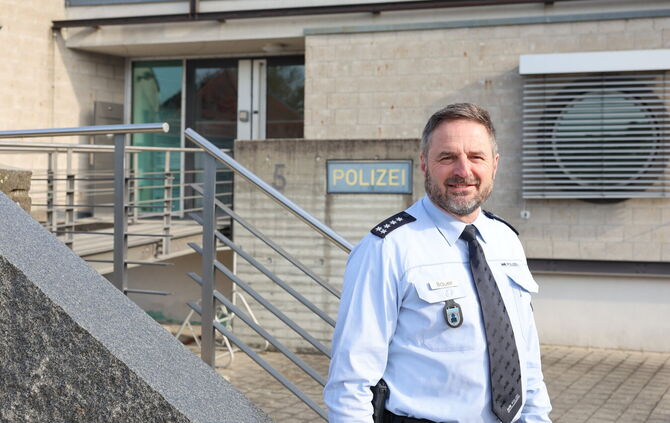 Revierleiter Michael Bauer fühlt sich nach eigener Aussage sehr wohl in Winnenden - der Eingangsbereich ist ihm aber seit Amtsei