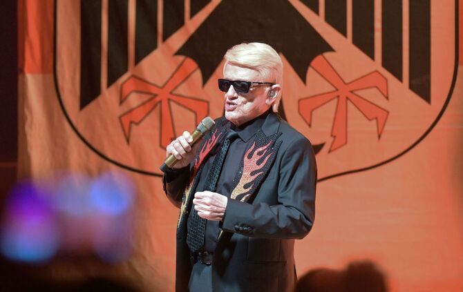 Konzert des Sängers Heino aus Solidarität mit Feuerwehrmann