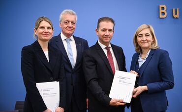 Pressekonferenz von Bundesgesundheitsministerin Warken