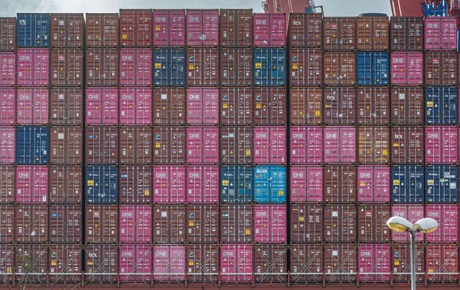 Containerwirtschaft im Hamburger Hafen