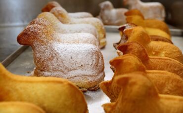 Besonders beliebt über die Feiertage: Das Osterlamm. (Archivfoto)