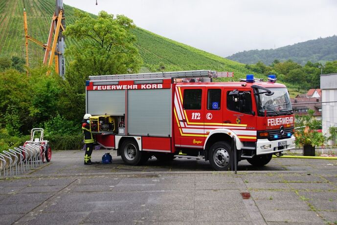 Korb: Dehnfugenbrand in Schule