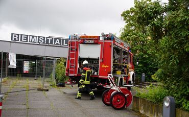 Korb: Dehnfugenbrand in Schule 