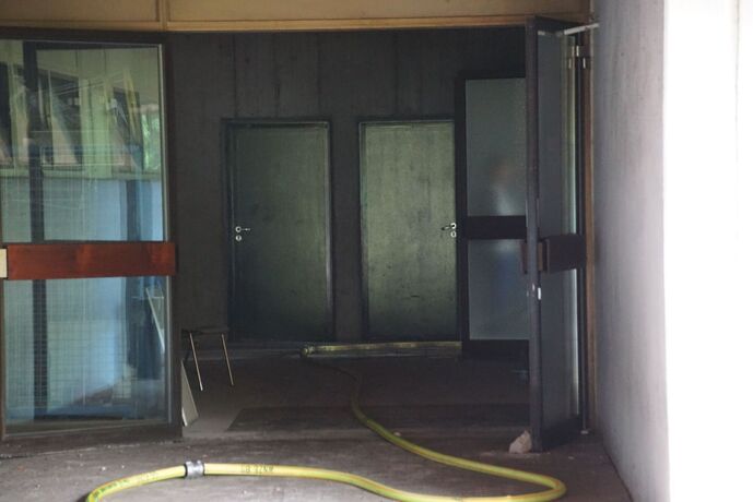 Korb: Dehnfugenbrand in Schule