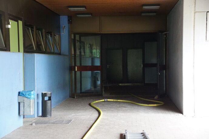 Korb: Dehnfugenbrand in Schule
