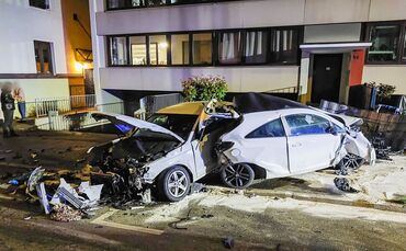 Polizei: Verfolgungsfahrt endet mit schwerem Unfall.