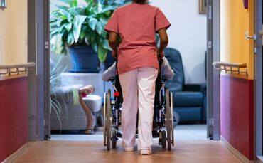 Pflegerin und Patientin